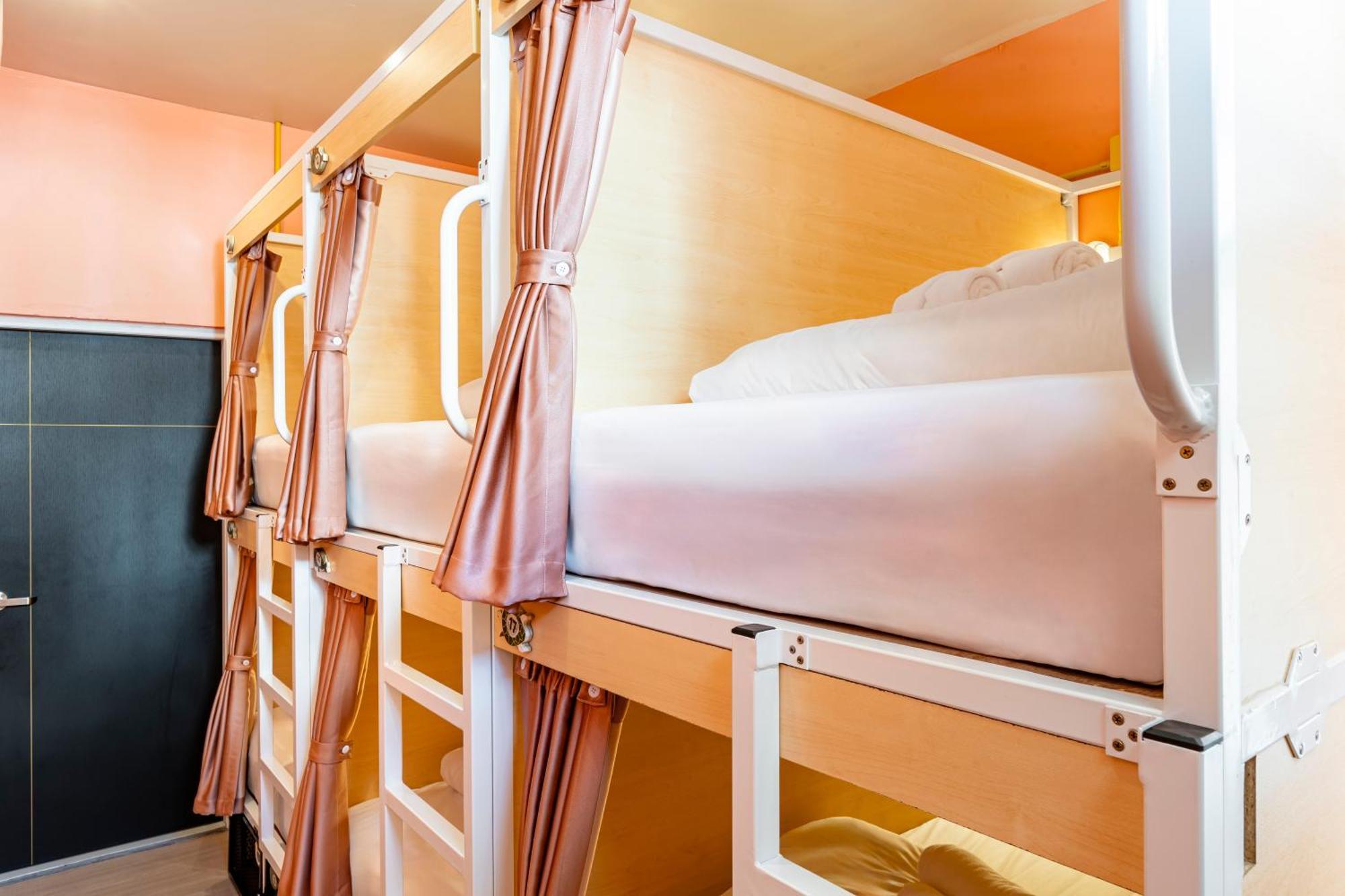 Sweett Lemon Hostel Patong Extérieur photo
